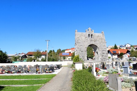 POKOPALIŠČE RAKEK 03 FOTO LJUBO VUKELIČ